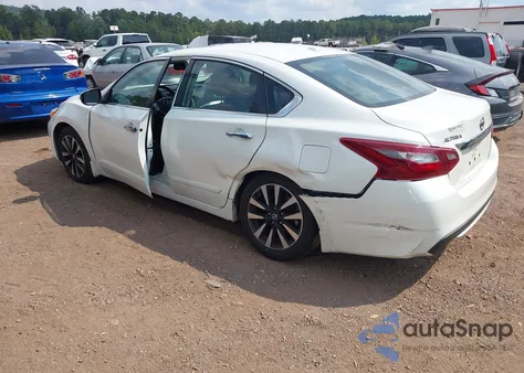 2018 Nissan Altima 2.5 Sv z USA, uszkodzony, nr VIN 1N4AL3AP6JC222007